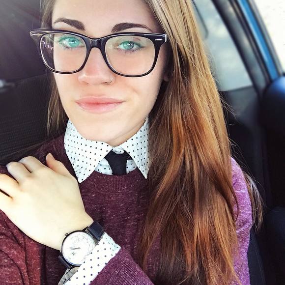 Meet your Posher, Michaela - Picture 1 of 1